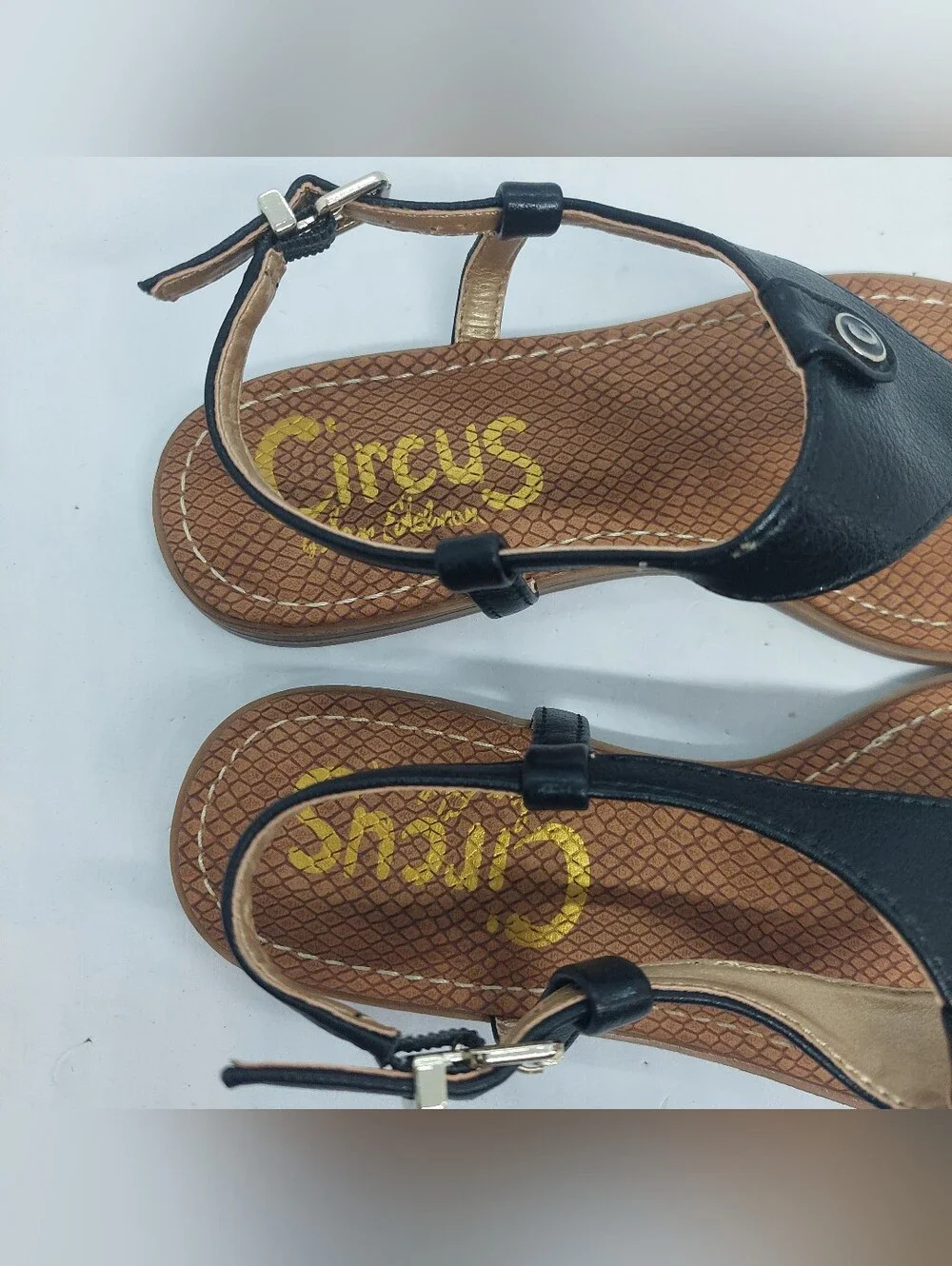 Circus By Sam Edelman Carolina Thong Sandals Black Flats Womens size 5.5M